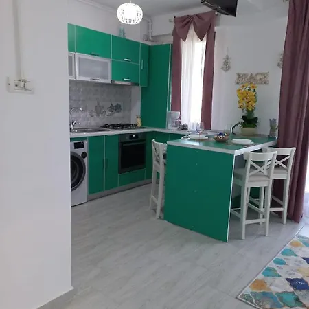 Studio Turquoise Lyd Ii *