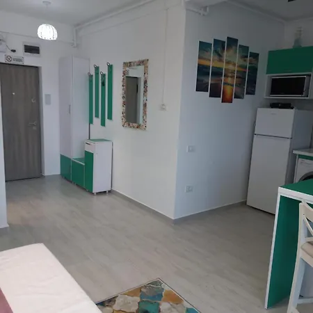 Studio Turquoise Lyd Ii Apartament *